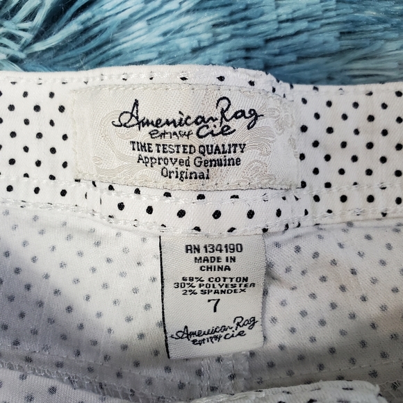 AMERICAN RAG~ WHITE & BLACK POLKA DOTTED SHORTS! - Picture 3 of 10